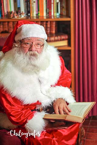 Viejito Pascuero con niños